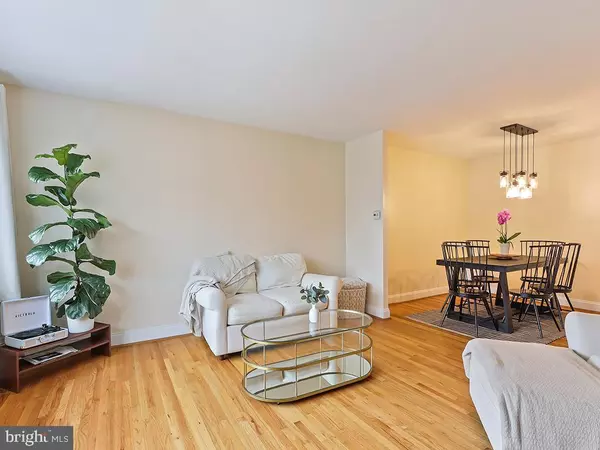 Philadelphia, PA 19114,3721 S HEREFORD LN