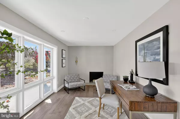 Falls Church, VA 22041,6306 COLUMBIA PIKE