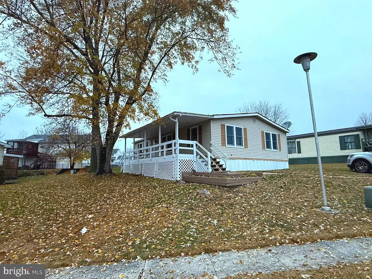 Dillsburg, PA 17019,121 CHERRY LN