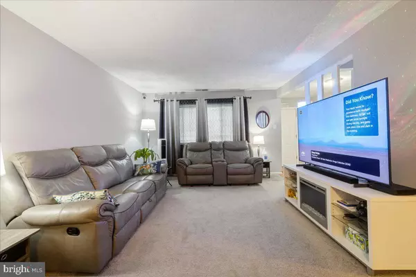 Harleysville, PA 19438,805 FREEDOM CIR #382