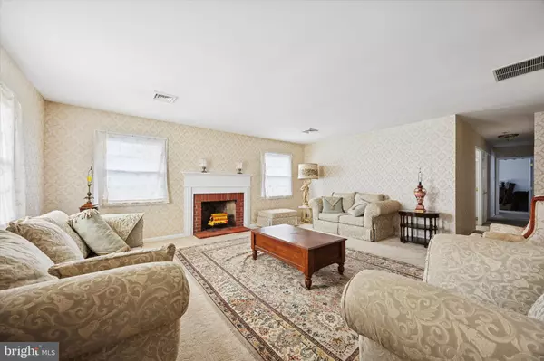 Willingboro, NJ 08046,35 EAGEN LN