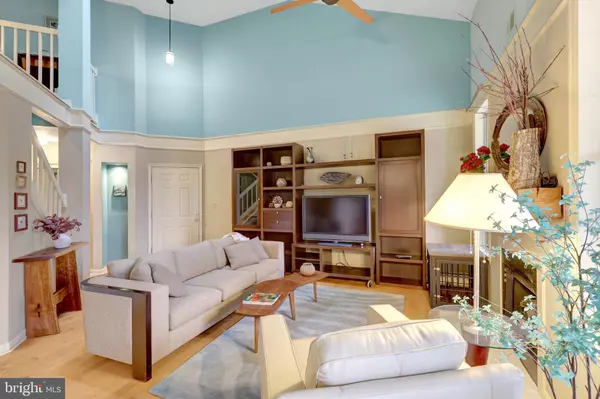 1334 GARDEN WALL CIR #E, Reston, VA 20194