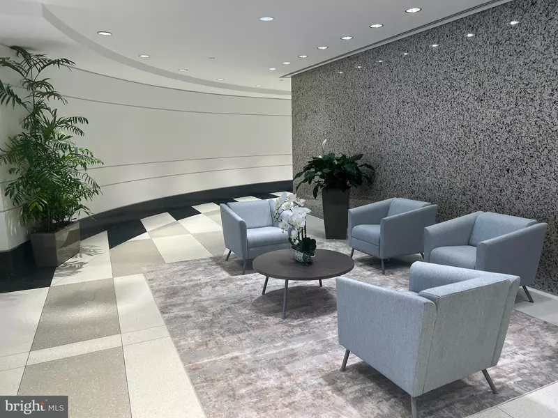 200 BARR HARBOR DR #290, Conshohocken, PA 19428