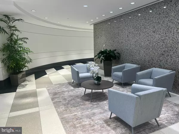 200 BARR HARBOR DR #290, Conshohocken, PA 19428