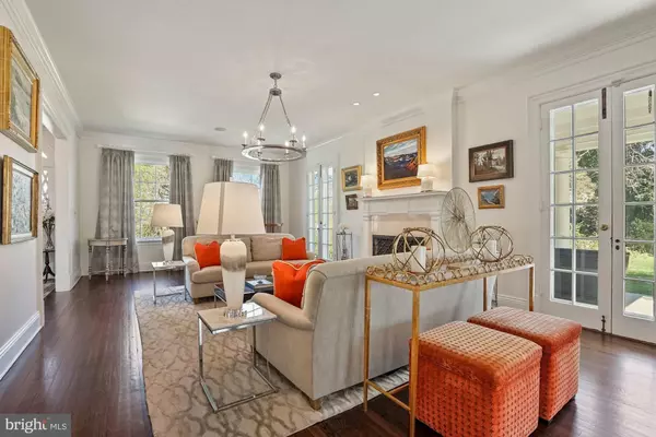 Mclean, VA 22101,1031 PINE HILL RD