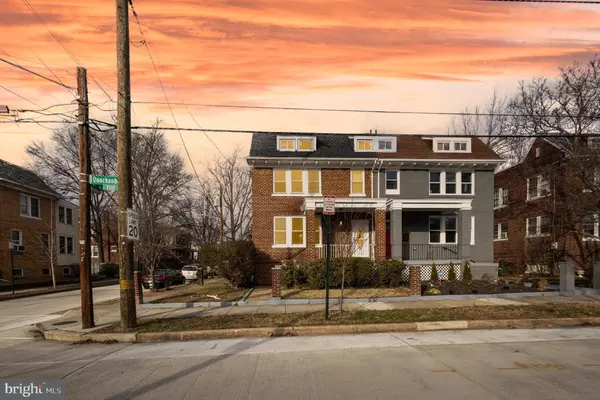 Washington, DC 20011,711 QUACKENBOS ST NW