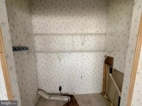 Newport, PA 17074,87 CHEVY LN