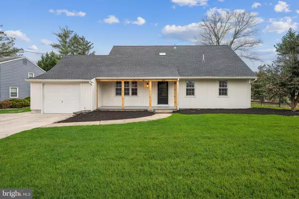 Cherry Hill, NJ 08034,109 OLD CARRIAGE RD