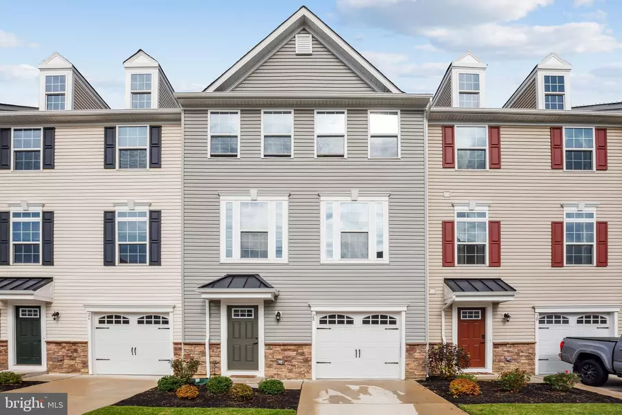 28 SPARROW CIR, Sewell, NJ 08080