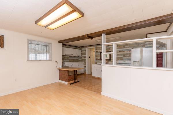 Baltimore, MD 21225,17 2ND AVE