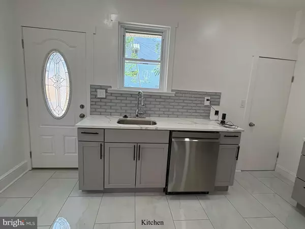 Wilmington, DE 19802,303 W TWENTY NINTH ST