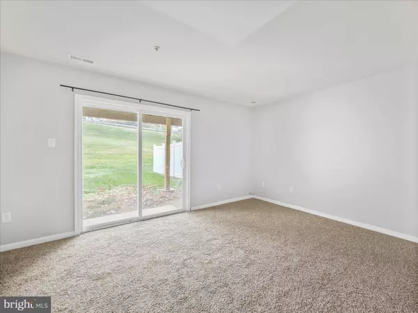 Smithsburg, MD 21783,121 EAGLES RDG