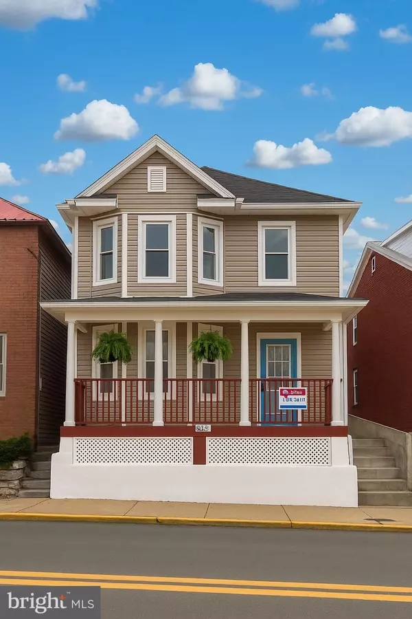 633 N QUEEN ST, Martinsburg, WV 25404