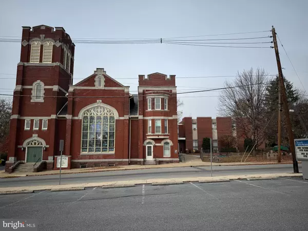 Waynesboro, PA 17268,104 N POTOMAC STREET