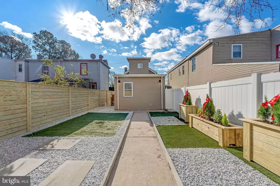 921 RIDGEWAY ST, Gloucester City, NJ 08030