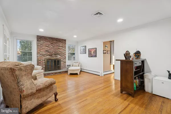 Warrington, PA 18976,1905 PALOMINO DR