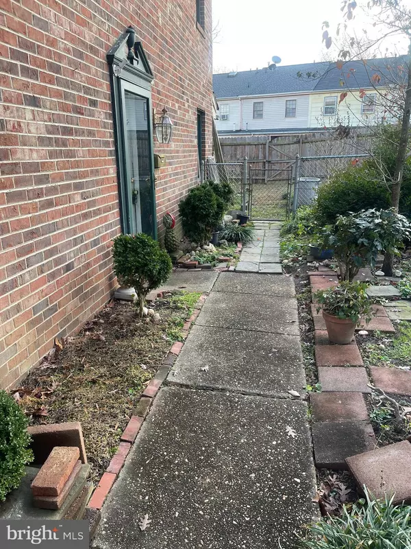 Fredericksburg, VA 22408,727 OLDE GREENWICH CIR