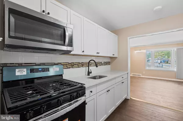 Maple Shade, NJ 08052,4 W GERMANTOWN AVE