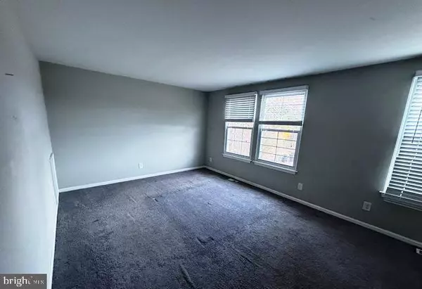 Sicklerville, NJ 08081,157 VILLA KNOLL CT