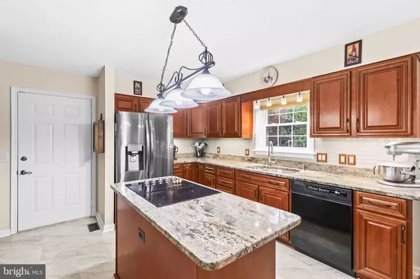 Waldorf, MD 20603,8919 COTTONGRASS ST