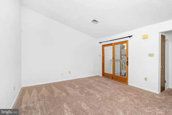 Hamilton, NJ 08690,14 PINEWOOD DR