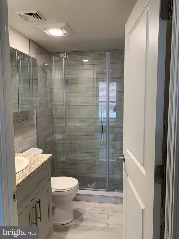 Philadelphia, PA 19103,2311 SPRUCE ST #306