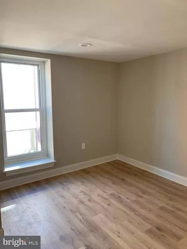 Philadelphia, PA 19103,2311 SPRUCE ST #306