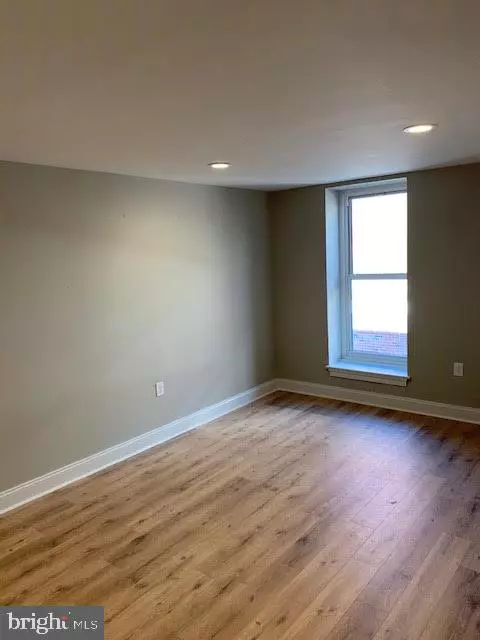 Philadelphia, PA 19103,2311 SPRUCE ST #306