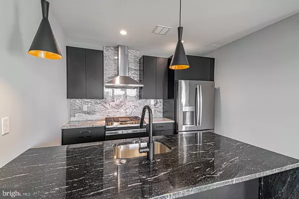 Philadelphia, PA 19123,526 BROWN ST #UNIT 405