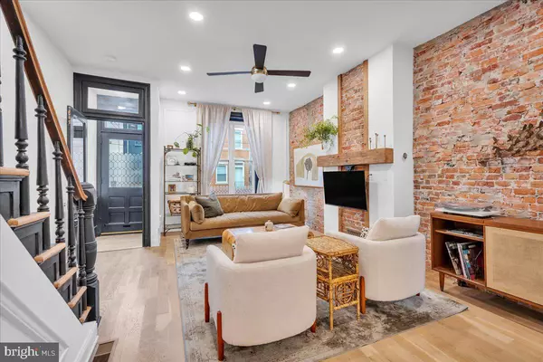 Philadelphia, PA 19130,858 PERKIOMEN ST