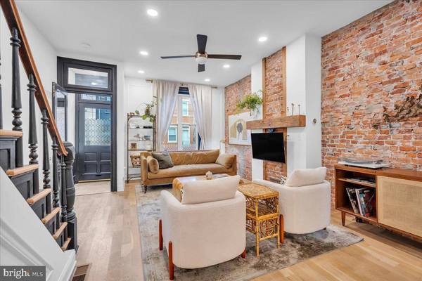 Philadelphia, PA 19130,858 PERKIOMEN ST