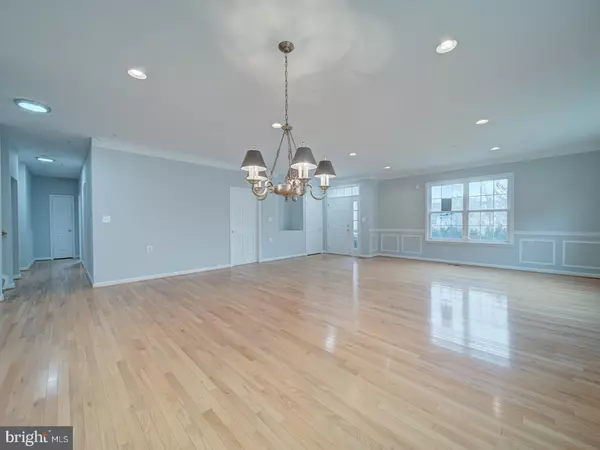 Upper Marlboro, MD 20774,13914 NEW ACADIA LN