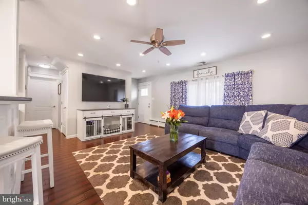 Levittown, PA 19057,26 QUEEN LILY RD