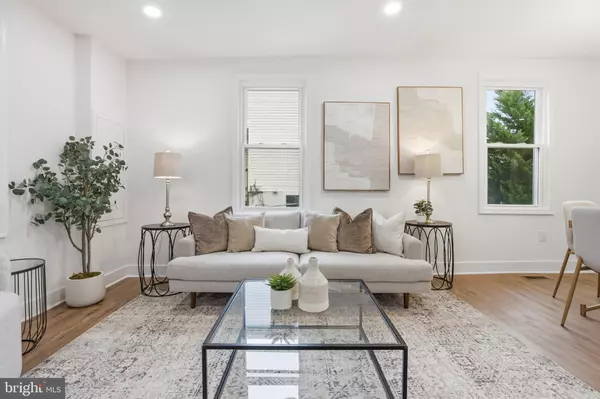 Capitol Heights, MD 20743,833 EASTERN AVE