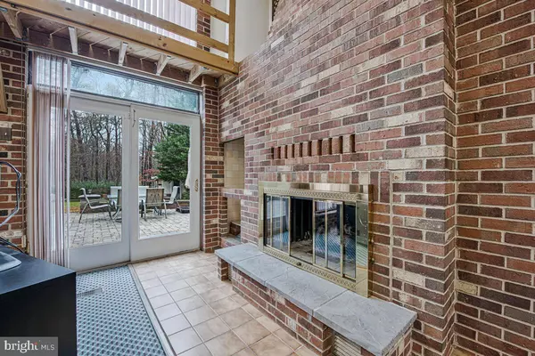 Odenton, MD 21113,1237 QUEEN ANNE AVE