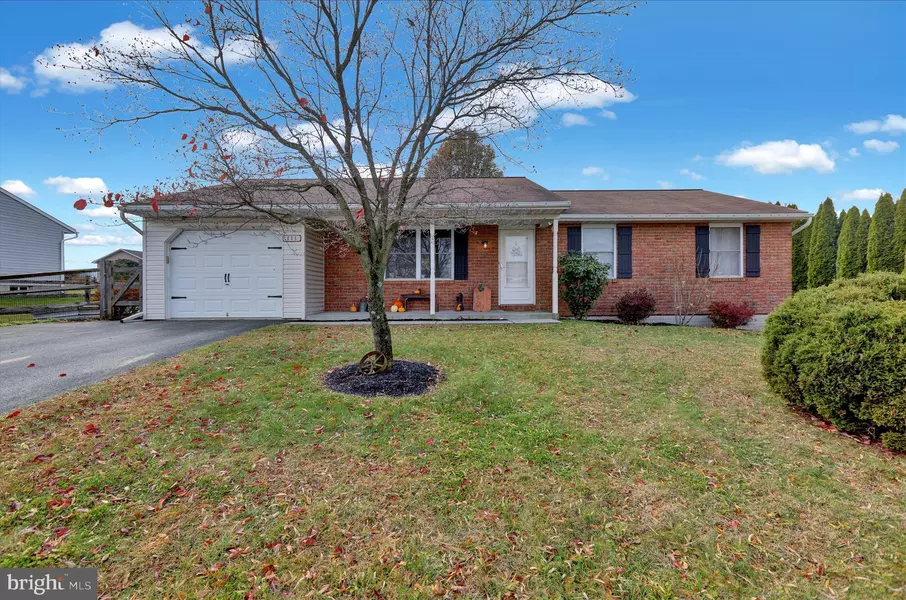 111 SWEETWATER LN, Newmanstown, PA 17073