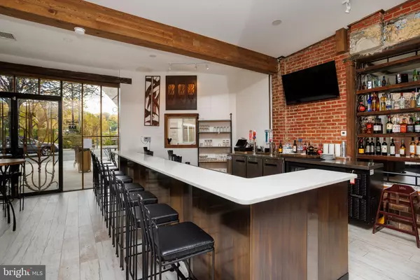 Philadelphia, PA 19127,4457 MAIN ST