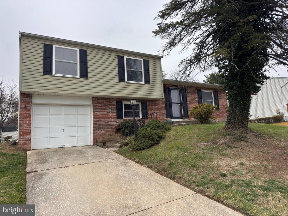 Catonsville, MD 21228,6922 PINECREST