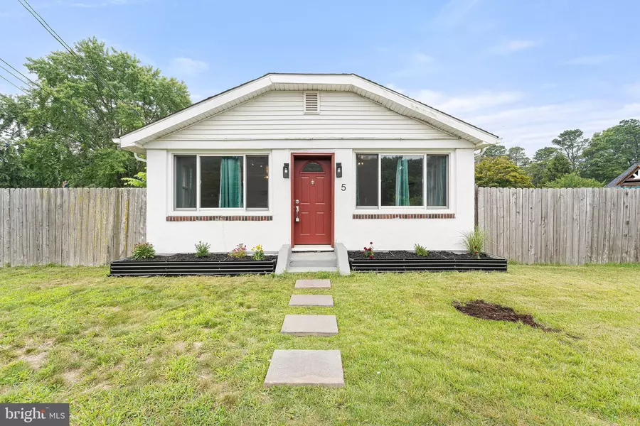 5 SICKLERVILLE RD, Sicklerville, NJ 08081