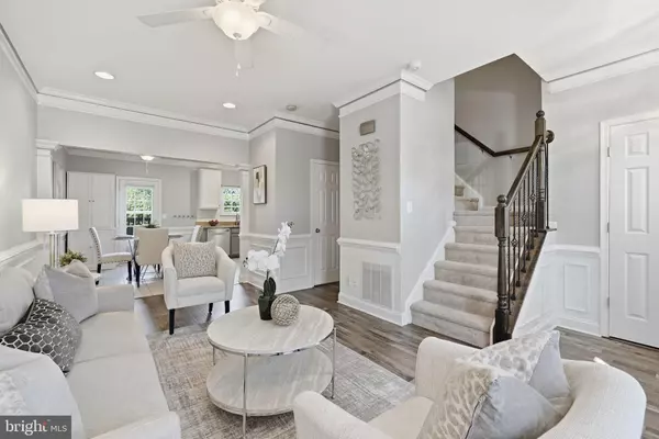 Dumfries, VA 22025,15697 VIEWPOINT CIR