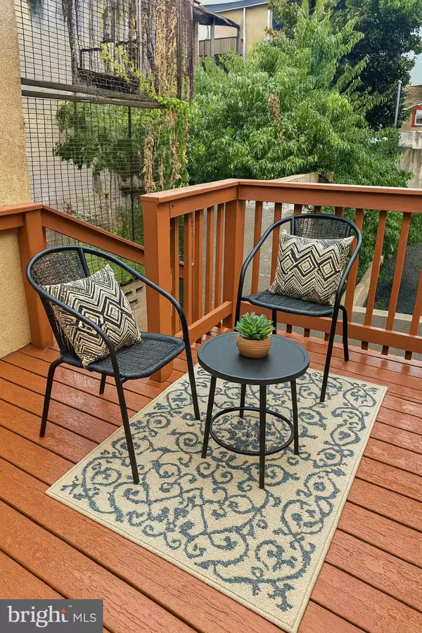 Baltimore, MD 21202,305 S HIGH ST