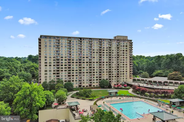 Bethesda, MD 20814,5225 POOKS HILL RD #1305N