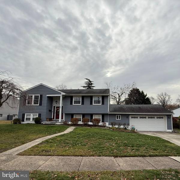 17 OAK DR, Stratford, NJ 08084