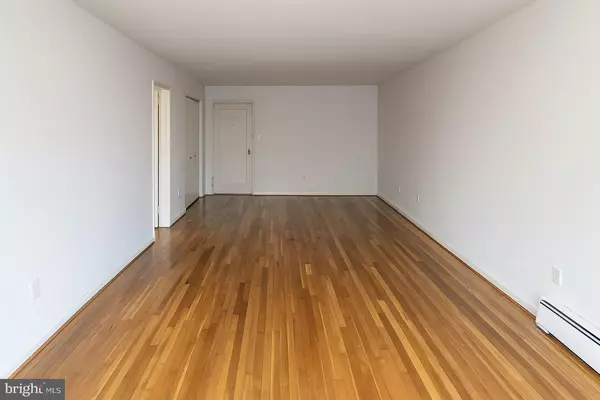 Takoma Park, MD 20912,111 LEE AVE #301