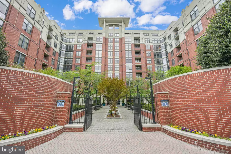 1021 N GARFIELD ST #233, Arlington, VA 22201