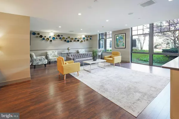 Arlington, VA 22201,1021 N GARFIELD ST #233