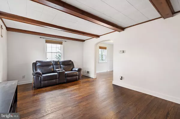 Wilmington, DE 19804,104 LAUREL LN