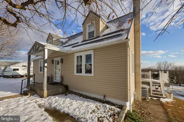 Hamburg, PA 19526,207 HAZEL ST