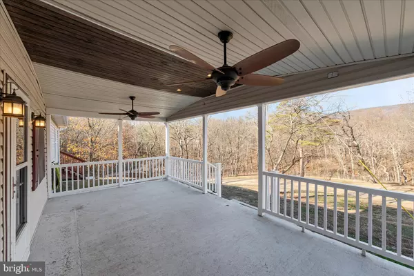 Berkeley Springs, WV 25411,162 TWIN FOX LN