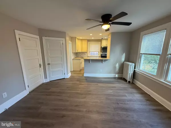 Glenside, PA 19038,407 W WAVERLY RD